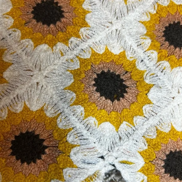 Altar’d State Sunflower Crochet Women Top size Medium - Picture 4 of 4